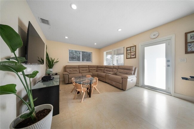 3455 SW 75th Ct in Miami, FL - Building Photo - Building Photo