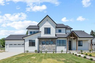 339 E 230 N in Midway, UT - Building Photo