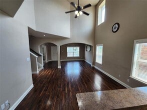 5848 Burgundy Rose Dr in Fort Worth, TX - Building Photo - Building Photo