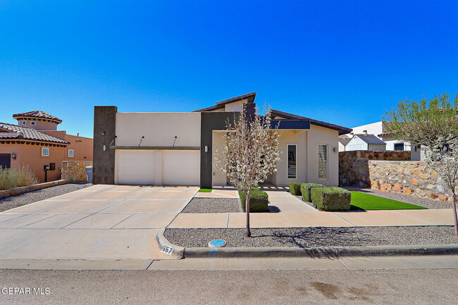 1657 Lark Bunting Ln in El Paso, TX - Building Photo - Building Photo