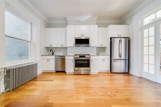 266 3rd St in Jersey City, NJ - Building Photo - Building Photo