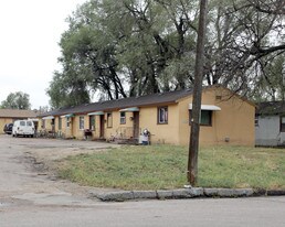 2403-2413 E Saint Vrain St in Colorado Springs, CO - Building Photo