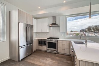 1616 Irving St in Denver, CO - Building Photo - Building Photo
