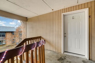 930 New Buffalo Rd in Lebanon, MO - Foto de edificio - Building Photo