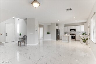 5614 Midnight Breeze St in North Las Vegas, NV - Building Photo - Building Photo