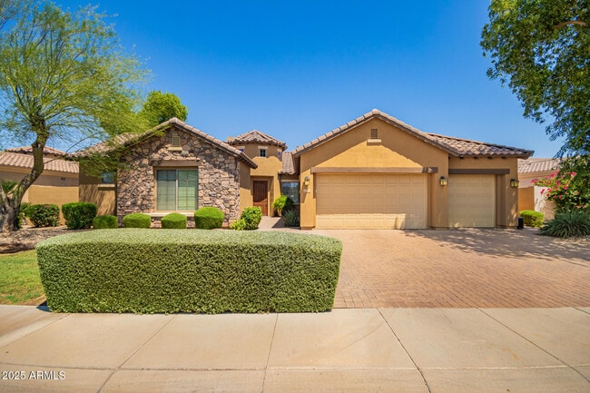 property at 15812 W Cypress St