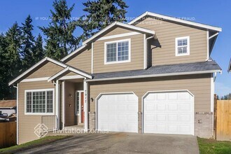 7917 185th St Ct E in Puyallup, WA - Foto de edificio - Building Photo