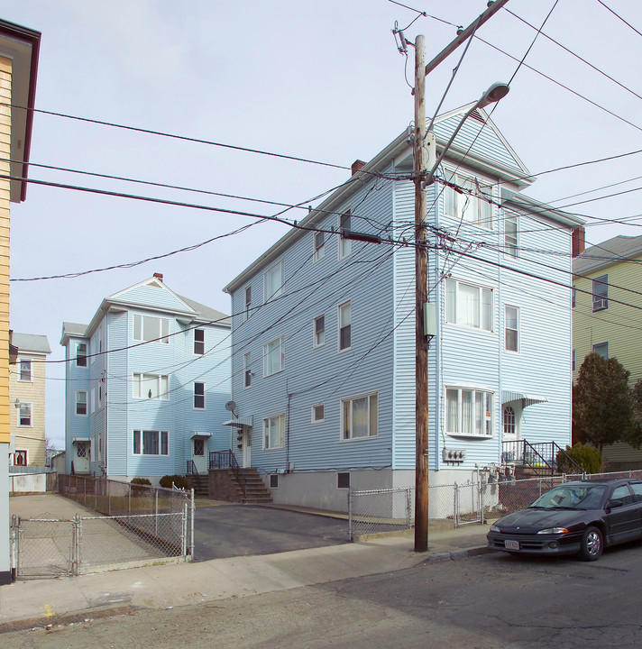 188-192 Hope St in Fall River, MA - Building Photo