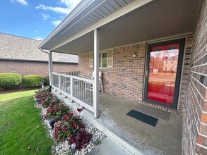 9229 Westdrum Ct in Indianapolis, IN - Building Photo - Building Photo