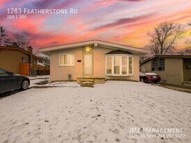 1283 Featherstone Rd in Pontiac, MI - Building Photo