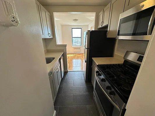 3255 Randall Ave in Bronx, NY - Building Photo