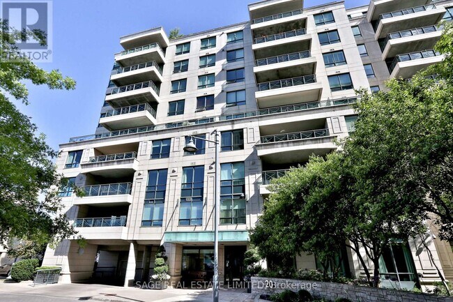 20 Scrivener Square in Toronto, ON - Building Photo - Building Photo