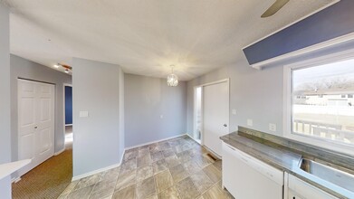 9256-9111 111 Ave in Grande Prairie, AB - Building Photo - Building Photo