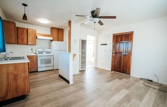 1983 Sutter Rd in Mckinleyville, CA - Building Photo - Building Photo