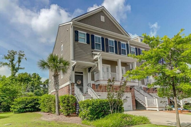 property at 1893 Carolina Towne Ct