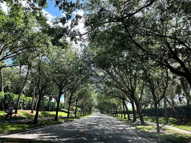 4264 SW 132nd Wy in Miramar, FL - Building Photo - Building Photo