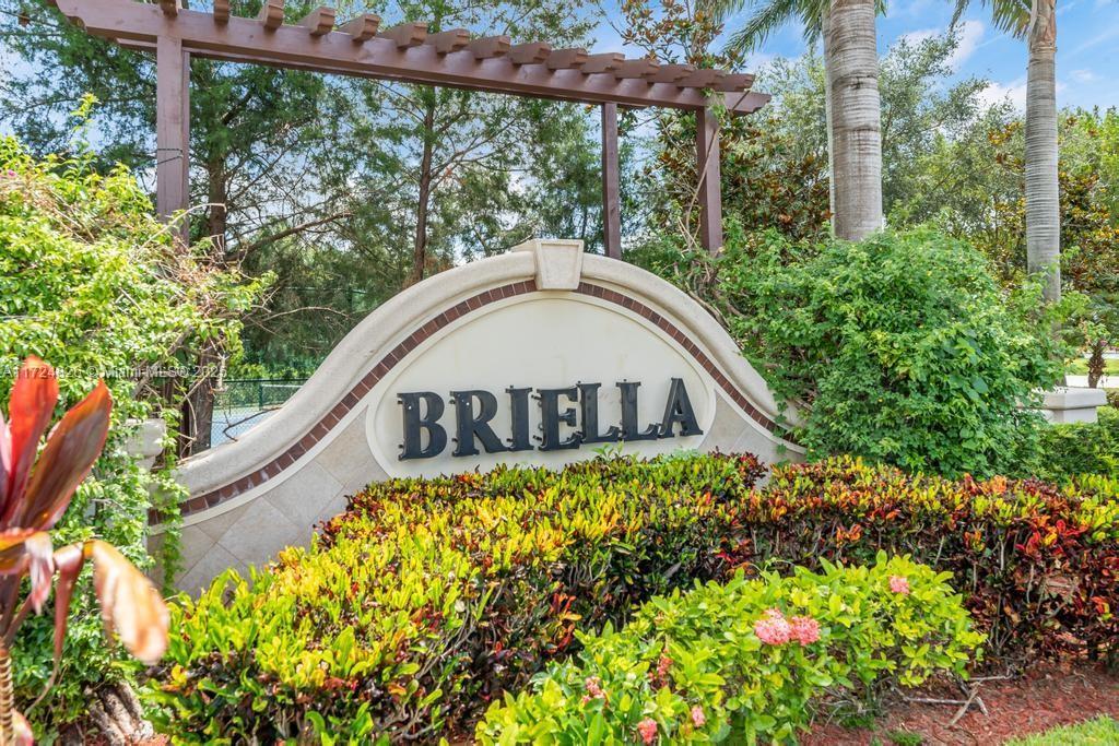 7301 Briella Dr in Boynton Beach, FL - Foto de edificio