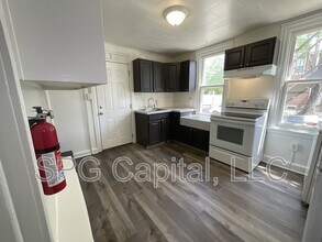 203 W North St in Carlisle, PA - Building Photo - Building Photo
