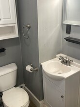 9 Mt Vernon St in Biddeford, ME - Building Photo - Building Photo