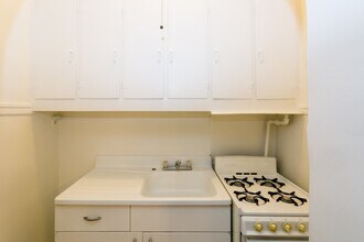 4741 N Paulina St, Unit 1 in Chicago, IL - Foto de edificio - Building Photo