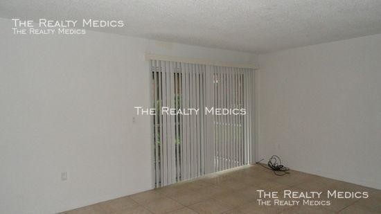 2406 Branch Way in Maitland, FL - Building Photo - Building Photo