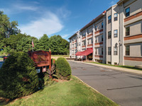 Mill House Apartments in Greenfield, MA - Foto de edificio - Building Photo