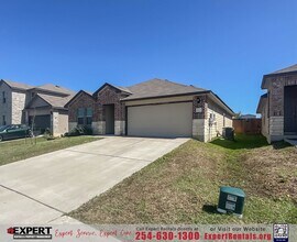 5915 Amelia Earhart Blvd in Killeen, TX - Building Photo - Building Photo
