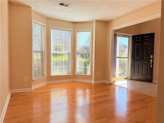 975 Brushy Creek Ct in Suwanee, GA - Building Photo - Building Photo