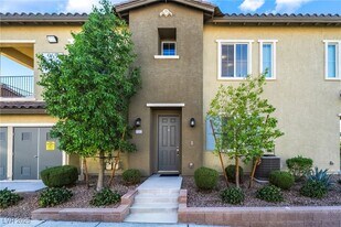 965 Nevada State Dr in Henderson, NV - Building Photo