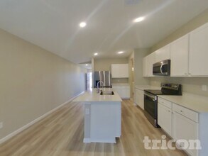 2881 Grand Finale St in Green Cove Springs, FL - Building Photo - Building Photo