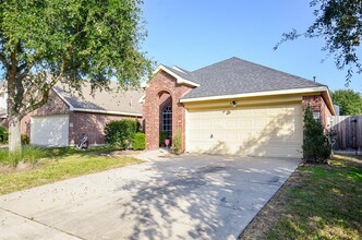 3430 Rainshore Dr in Katy, TX - Foto de edificio - Building Photo