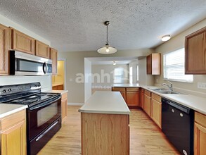 10408 Lynchburg Dr in Independence, KY - Building Photo - Building Photo