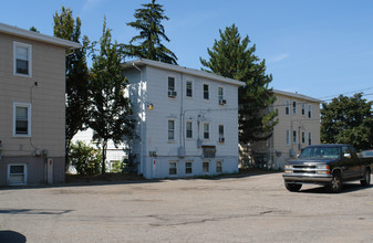 Cedar Park Apartments in Ann Arbor, MI - Building Photo - Building Photo