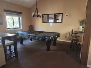 102 Alpine Ct in Brian Head, UT - Building Photo - Building Photo