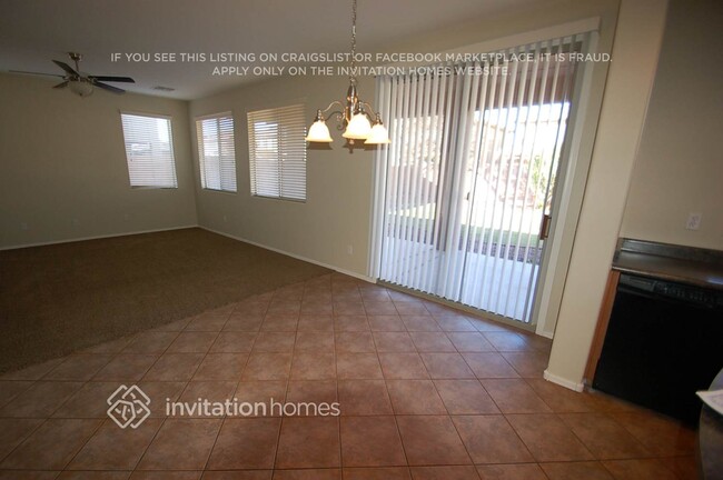 7336 W Valencia Dr in Phoenix, AZ - Building Photo - Building Photo