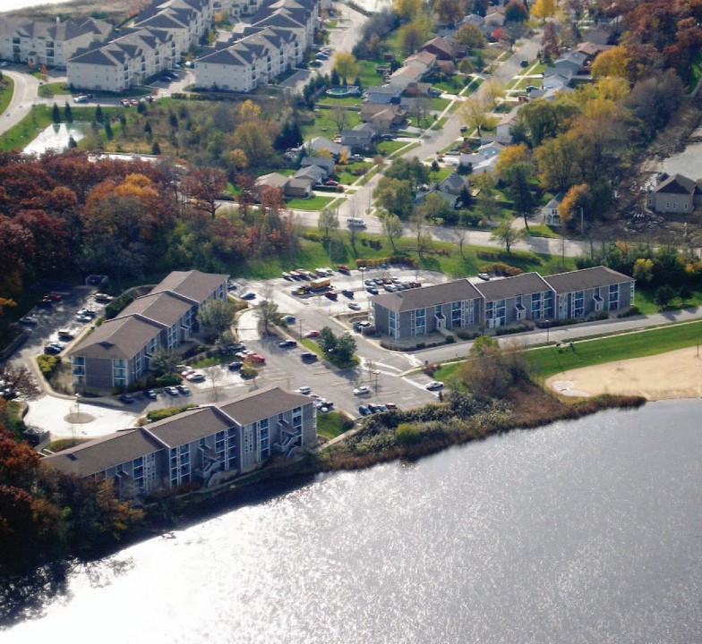 Water's Edge Apartments in Lake Villa, IL - Building Photo