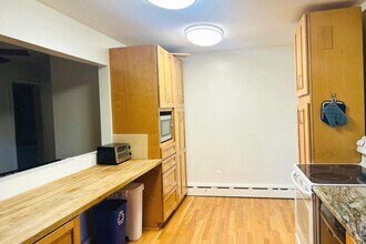 3900 Laurel Rd in Alexandria, VA - Building Photo - Building Photo