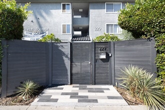 229 S. Normandie Ave. in Los Angeles, CA - Building Photo - Building Photo