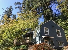 1698 Riverview St in Eugene, OR - Building Photo
