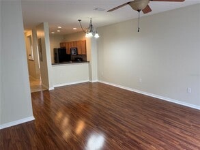 8506 Gablebend Way in Tampa, FL - Building Photo - Building Photo