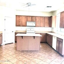 9021 W Villa Maria Dr in Peoria, AZ - Building Photo - Building Photo