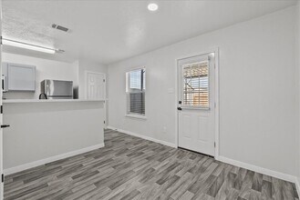 5079 Akumal Calle in Dickinson, TX - Building Photo - Building Photo