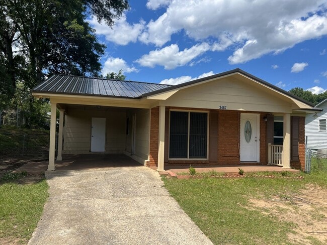 property at 3487 Willow Ln