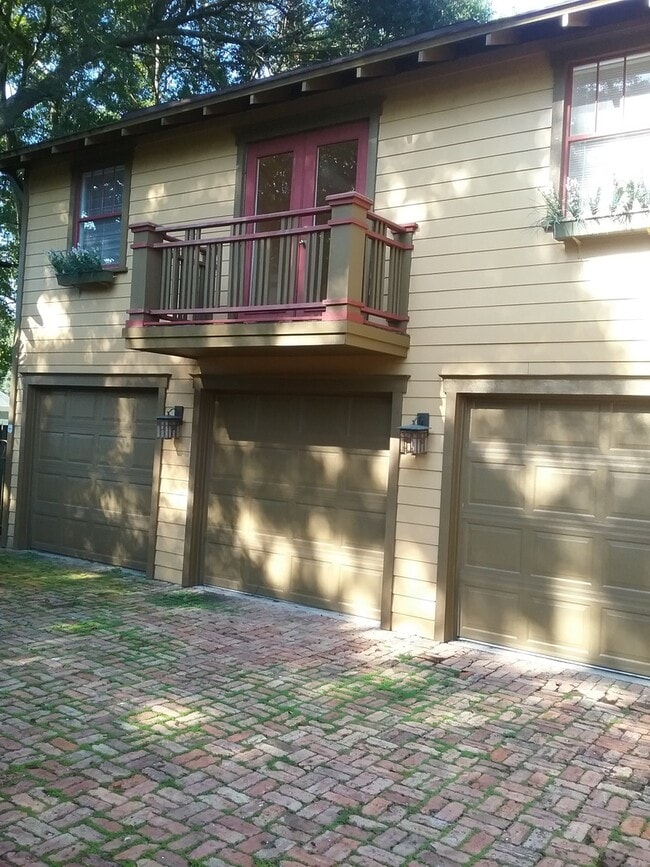 property at 1506 Mt Vernon St