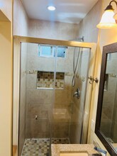722 W Hollyvale St in Azusa, CA - Building Photo - Building Photo