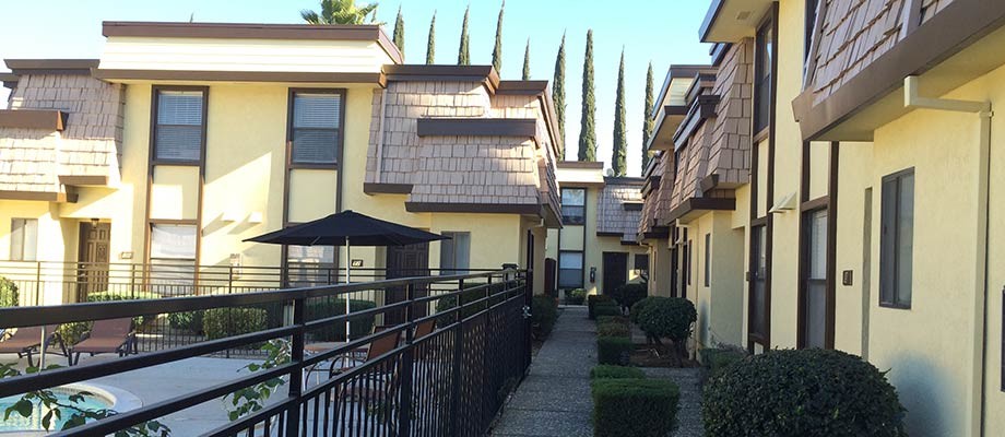 Lauren Garden Villas in Carmichael, CA - Foto de edificio