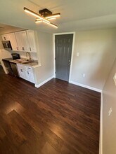10327 Ashbrook Dr in St. Louis, MO - Building Photo - Building Photo