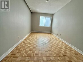 1435 Morisset Ave in Ottawa, ON - Building Photo - Building Photo