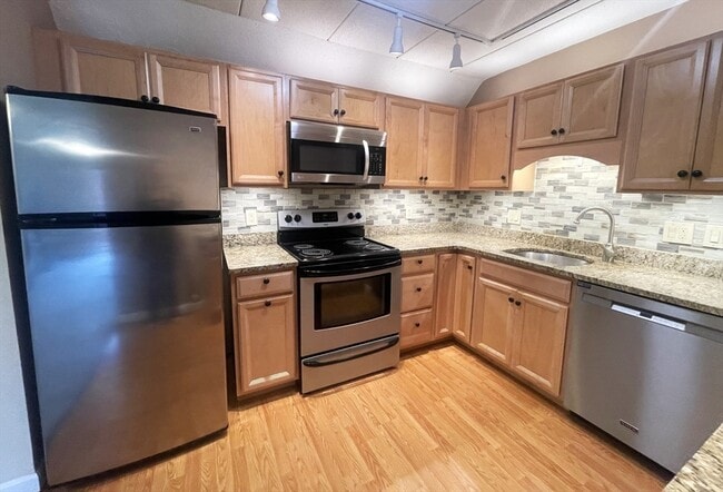 131 Franklin St in Stoneham, MA - Building Photo - Building Photo