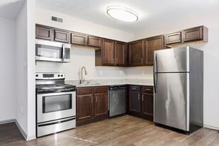 The Metropolitan in Louisville, KY - Building Photo